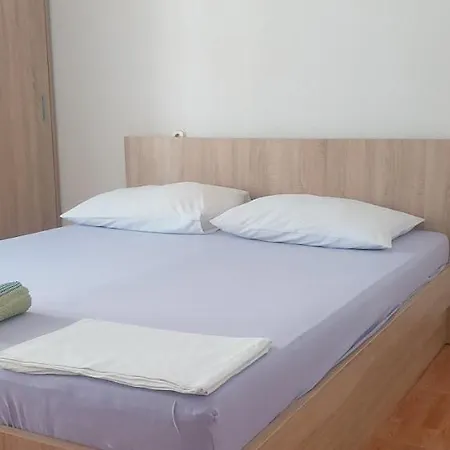 Anka Gadzic Apartment